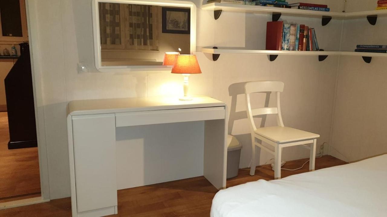 Chalet Buutengeweun, Met Luxe Jacuzzi En Tonsauna Sint Annaland Ngoại thất bức ảnh